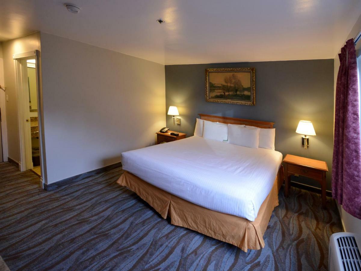 Cherry Orchard Inn Саннивейл Экстерьер фото